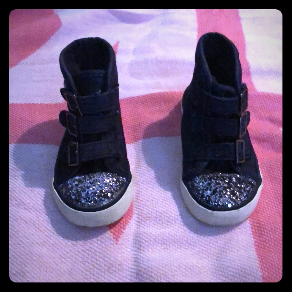 Toddler girl high top sneakers
